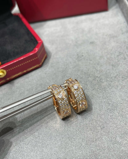 [LUCKY LOVE]LOVE 5.5MM DIAMOND PAVED EARRINGS