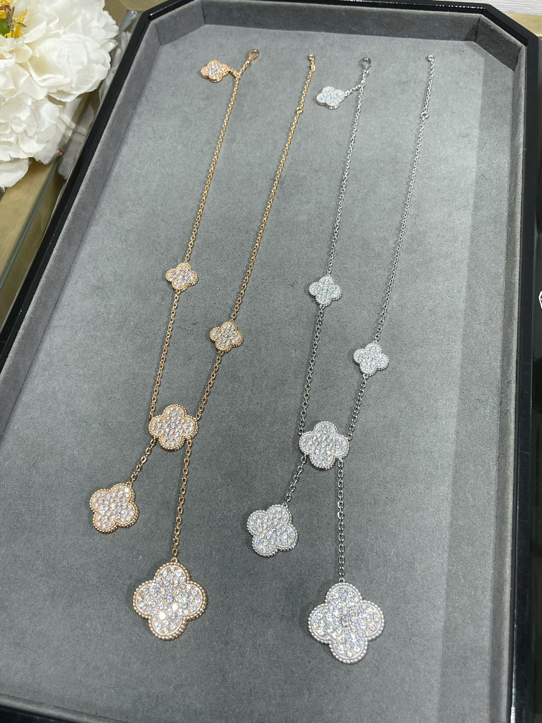 [LUCKY LOVE]CLOVER 6 MOTIF DIAMOND PAVED NECKLACE