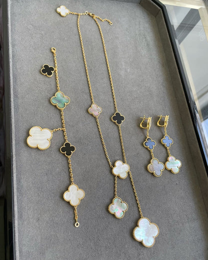 [LUCKY LOVE]CLOVER 3 MOTIF MOP ONYX DARK MOP PINK GOLD EARRINGS