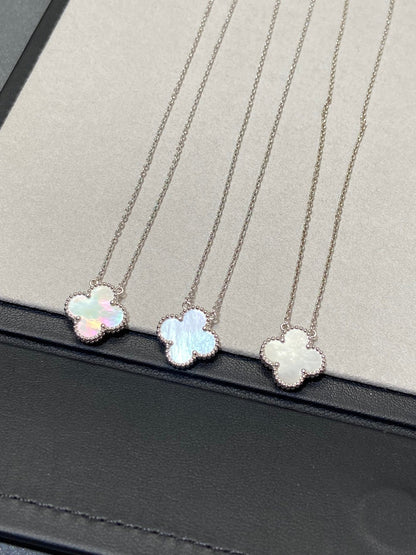 [LUCKY LOVE]CLOVER MEDIUM SILVER WHITE MOP NECKLACE