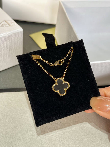 [LUCKY LOVE]CLOVER ROCK CRYSTAL ROSE GOLD NECKLACE