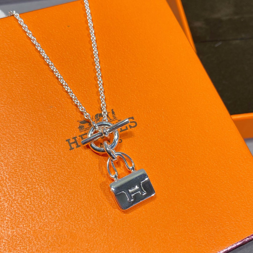 [LUCKY LOVE]CONSTANCE PEDANT SILVER NECKLACE