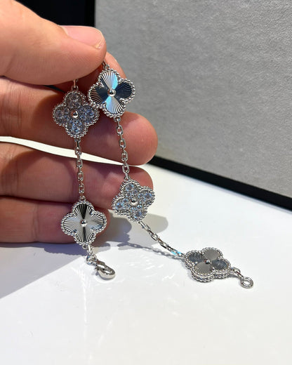 [LUCKY LOVE]CLOVER 5 MOTIF SILVER DIAMOND BRACELET