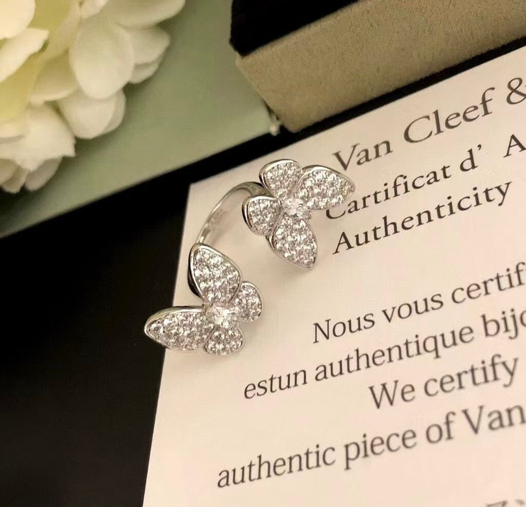 [LUCKY LOVE]TWIN SILVER BUTTERFLY DIAMOND RING