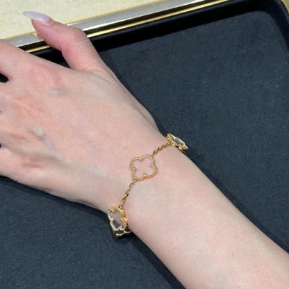 [LUCKY LOVE]CLOVER 5 MOTIF ROCK CRYSTAL BRACELET