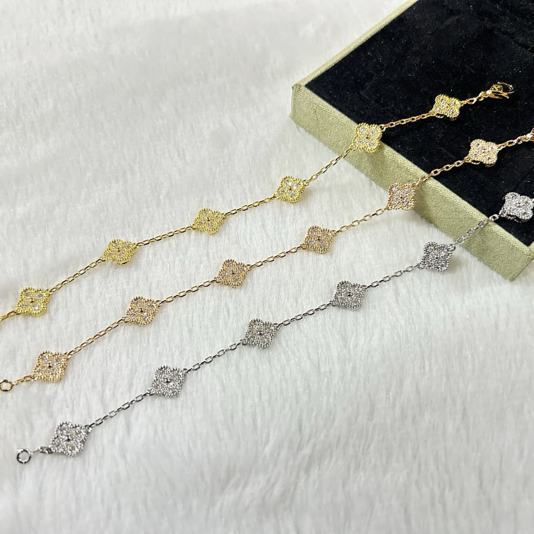 [LUCKY LOVE]CLOVER 6 MOTIF DIAMOND BRACELET