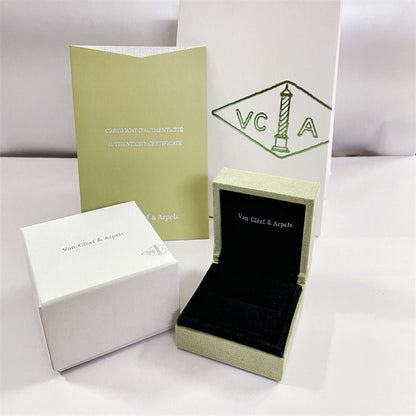 [LUCKY LOVE]VA CLOVER BOX GIFT BAG