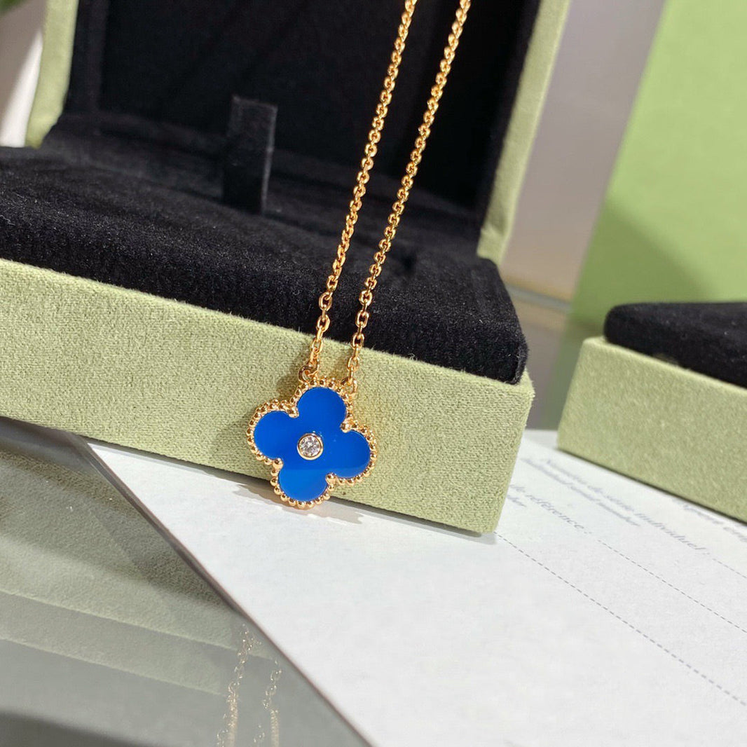[LUCKY LOVE]CLOVER 15MM DIAMOND AND BLUE AGATE NECKLACE