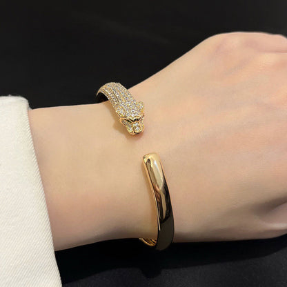 [LUCKY LOVE]PANTHERE HALF DIAMOND OPEN BRACELET