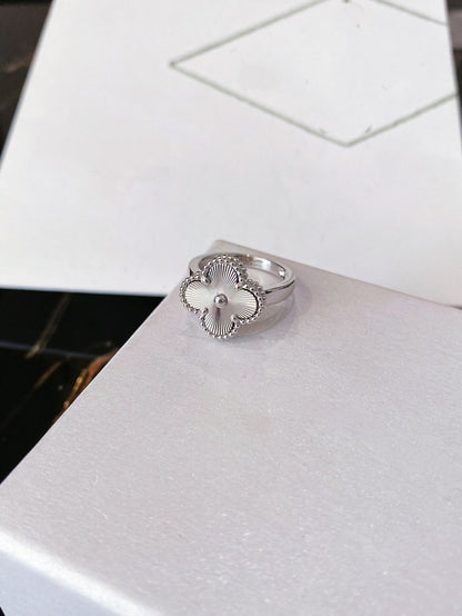 [LUCKY LOVE]CLOVER SILVER RING
