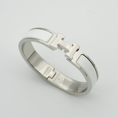 [LUCKY LOVE]H WHITE BRACELET