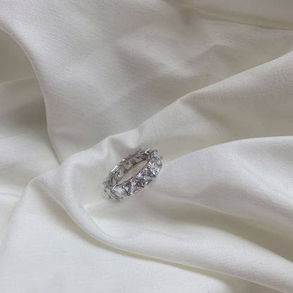 [LUCKY LOVE]Elegant Princess Cut Tennis Ring