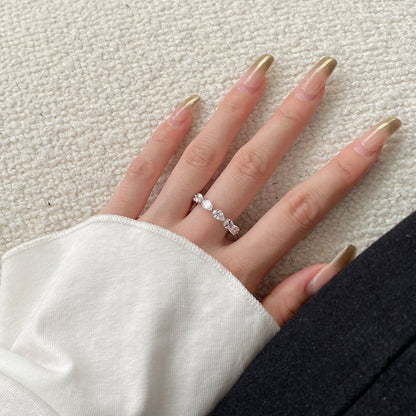 [LUCKY LOVE]Exquisite Pear Cut Tennis Ring