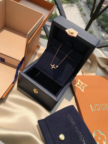 [LUCKY LOVE]BLOSSOM PENDANT PINK GOLD AND DIAMOND