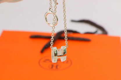 [LUCKY LOVE]HM NECKLACE H LETTER OVAL SERIES