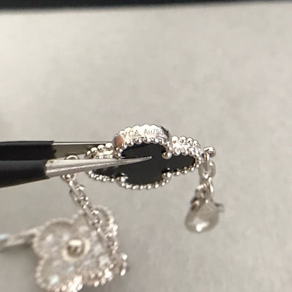 [LUCKY LOVE] CLOVER 5 MOTIF ONYXS BRACELET COLLECTION