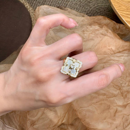 [LUCKY LOVE]OPERA TULLE  RING WITH  ENAMEL BACKGROUND