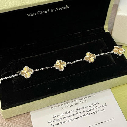 [LUCKY LOVE]CLOVER  5 MOTIFS  CHRISTMAS LIMITED EDITION BRACELET