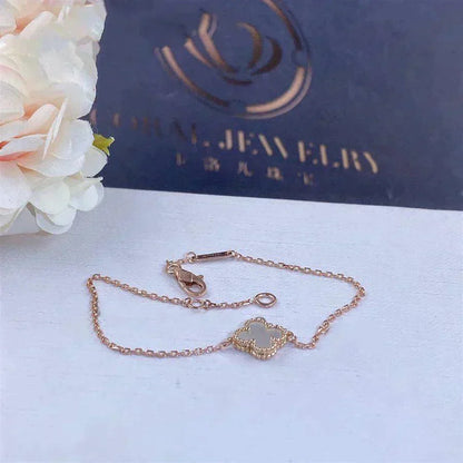 [LUCKY LOVE]CLOVER WHITE MOP SINGLE FLOWER BRACELET