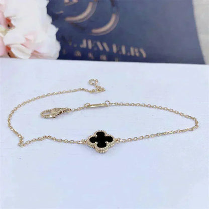 [LUCKY LOVE]CLOVER ONYX SINGLE FLOWER BRACELET